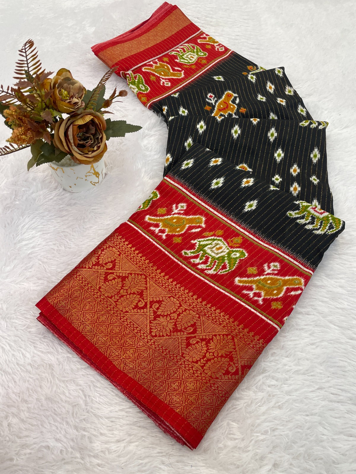 patola desgin dola silk saree
