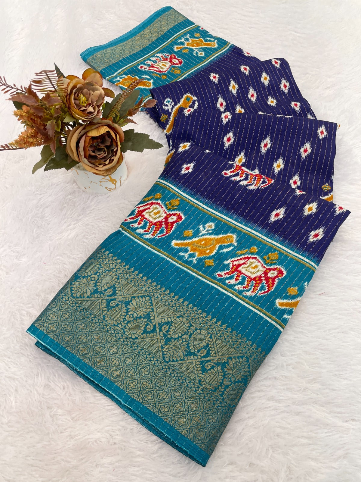 patola desgin dola silk saree 