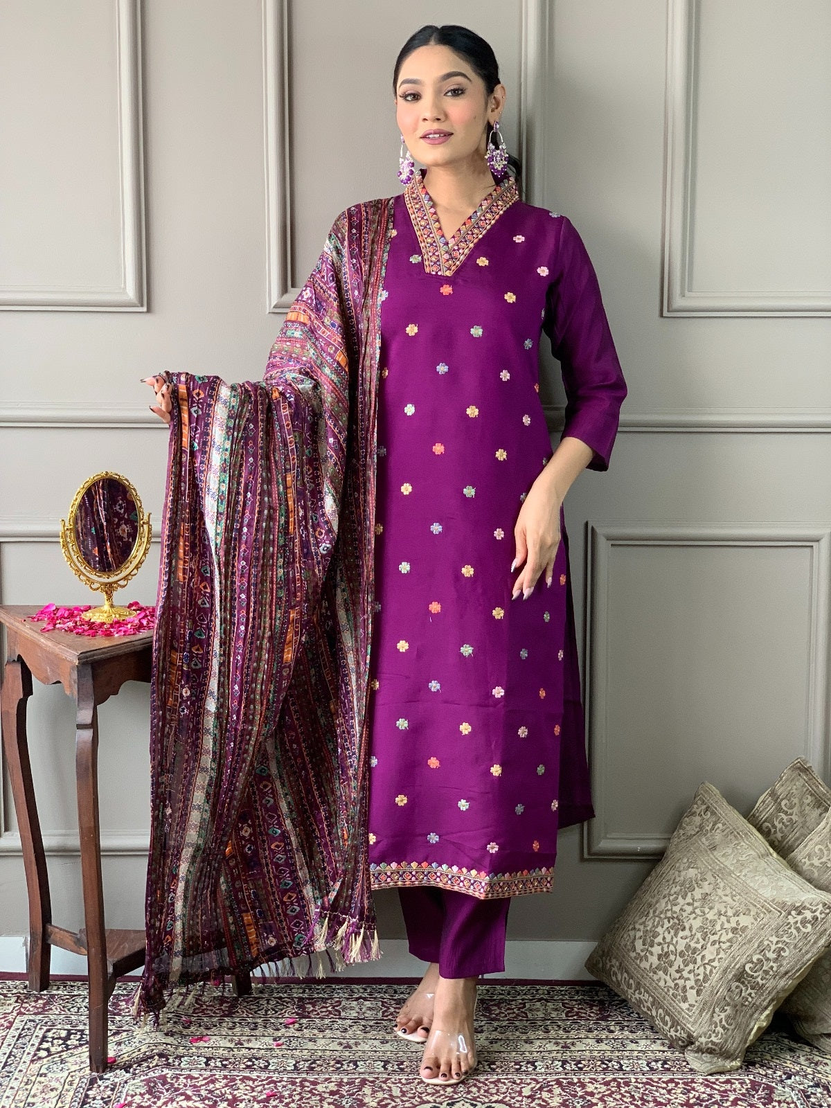 Chinon Indian dress