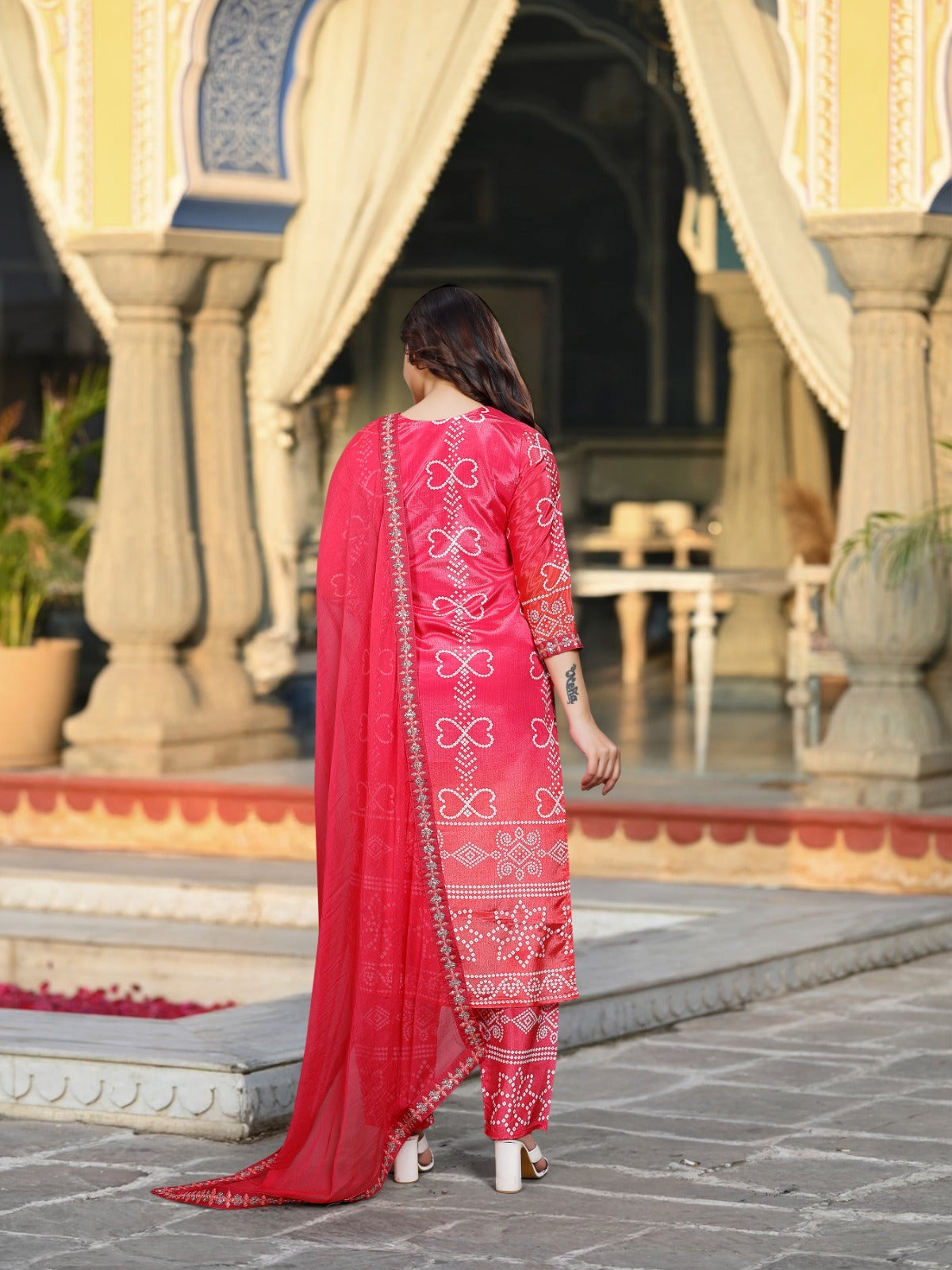 Embrace timeless elegance with this exquisite Chinon silk outfit in soft pink