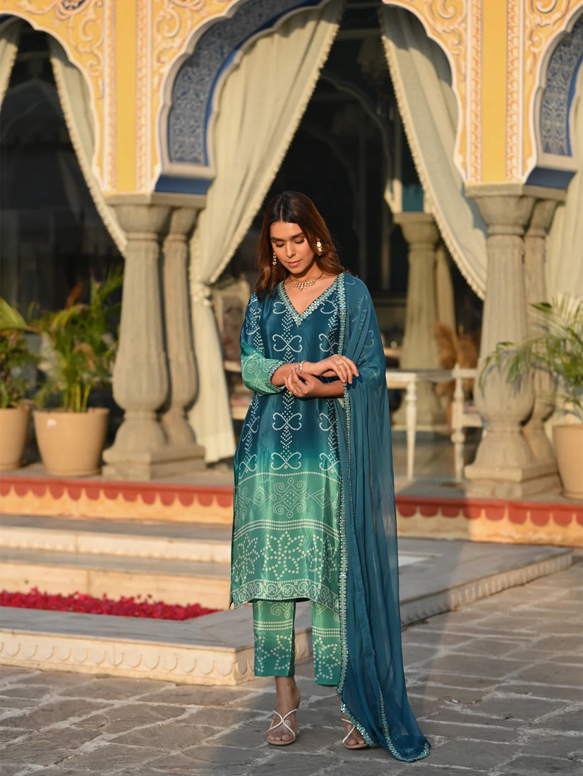 Embrace timeless elegance with this exquisite Chinon silk outfit in soft pink