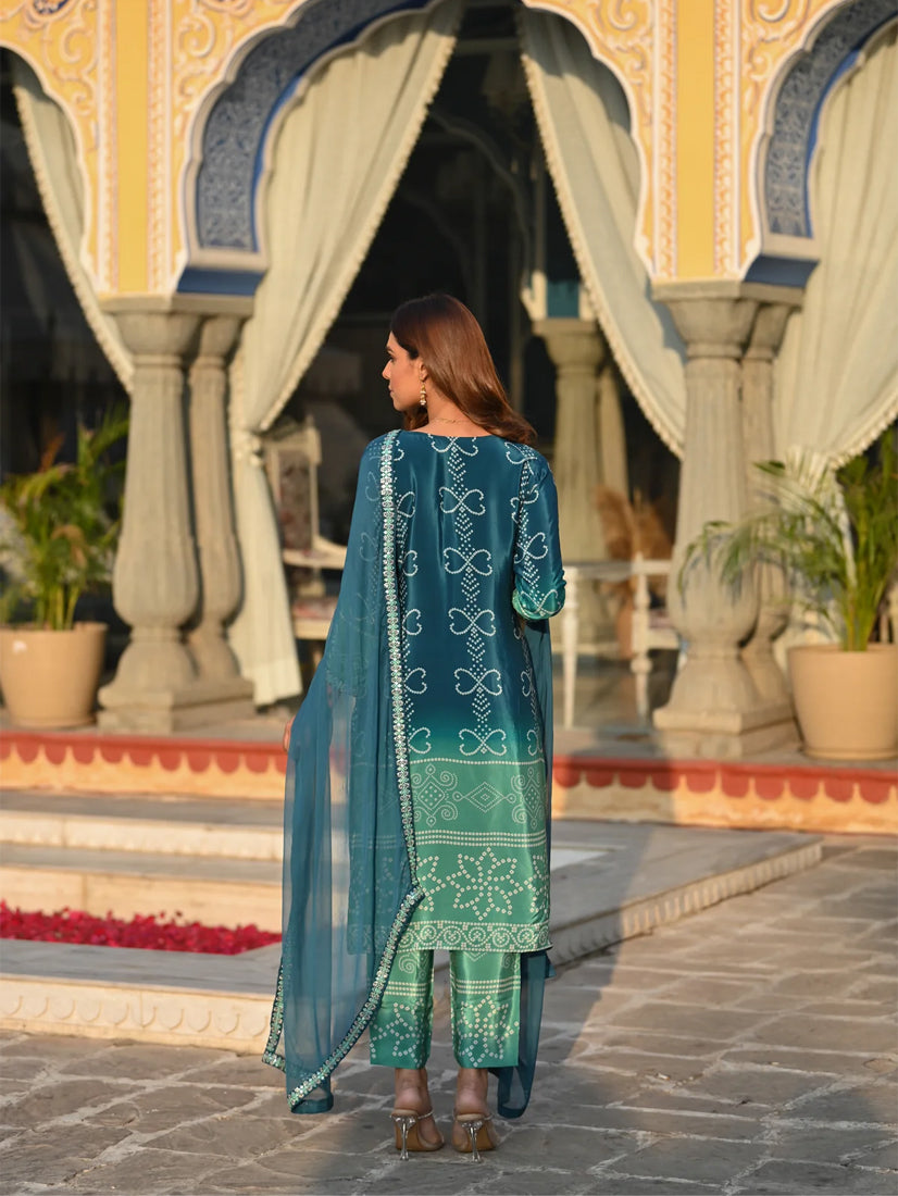 Embrace timeless elegance with this exquisite Chinon silk outfit in soft pink