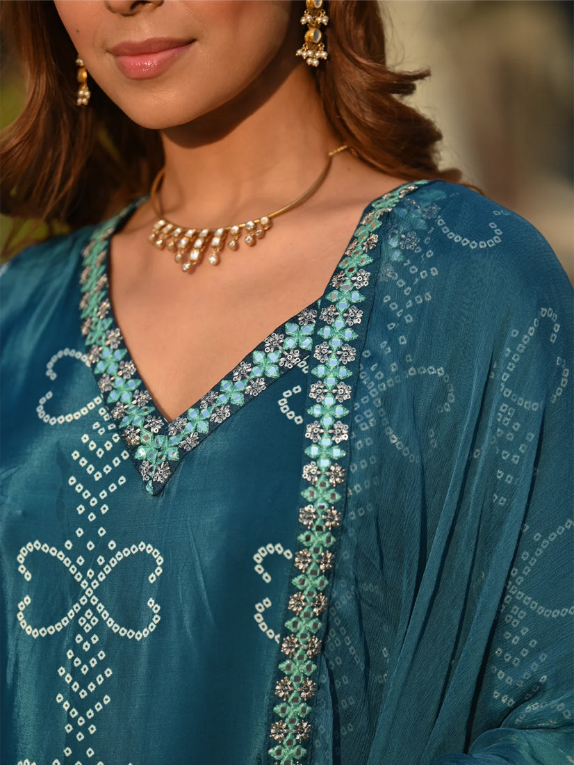 Embrace timeless elegance with this exquisite Chinon silk outfit in soft pink