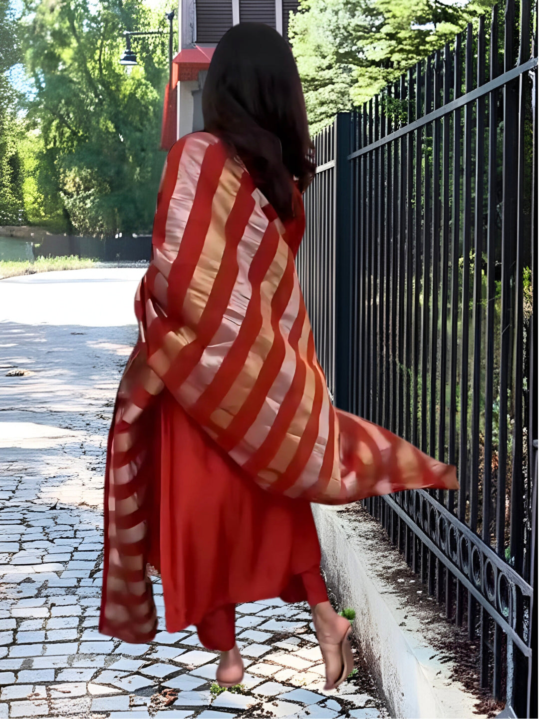 ethnic wardrobe with this stunning