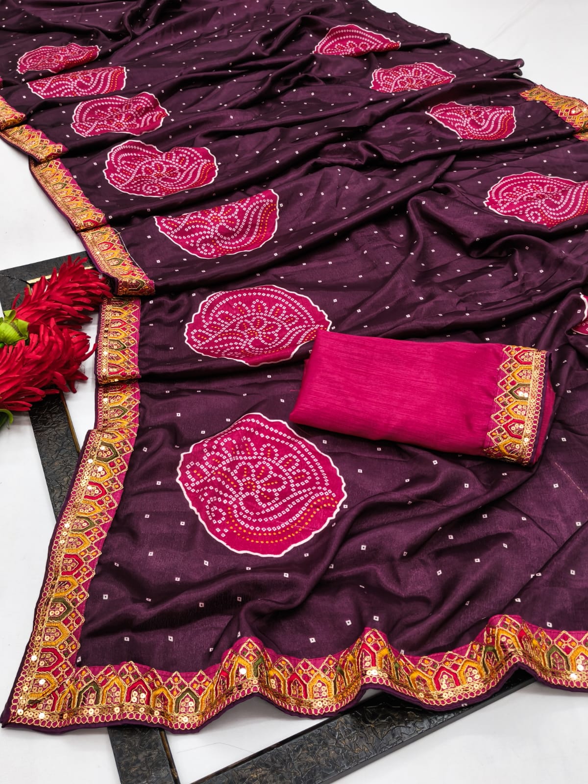 badhani printed saree with embroidery lace
