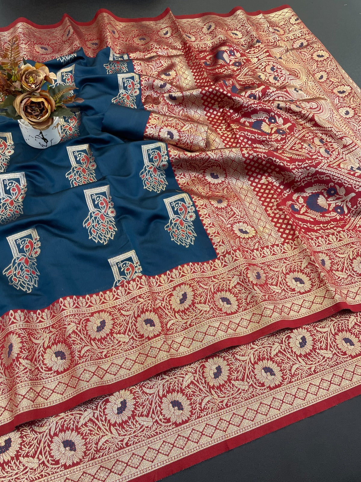 Soft Pethani silk saree with zari weaving  design and Meenakari  weaving Rich pallu with Meenakari weaving border.
