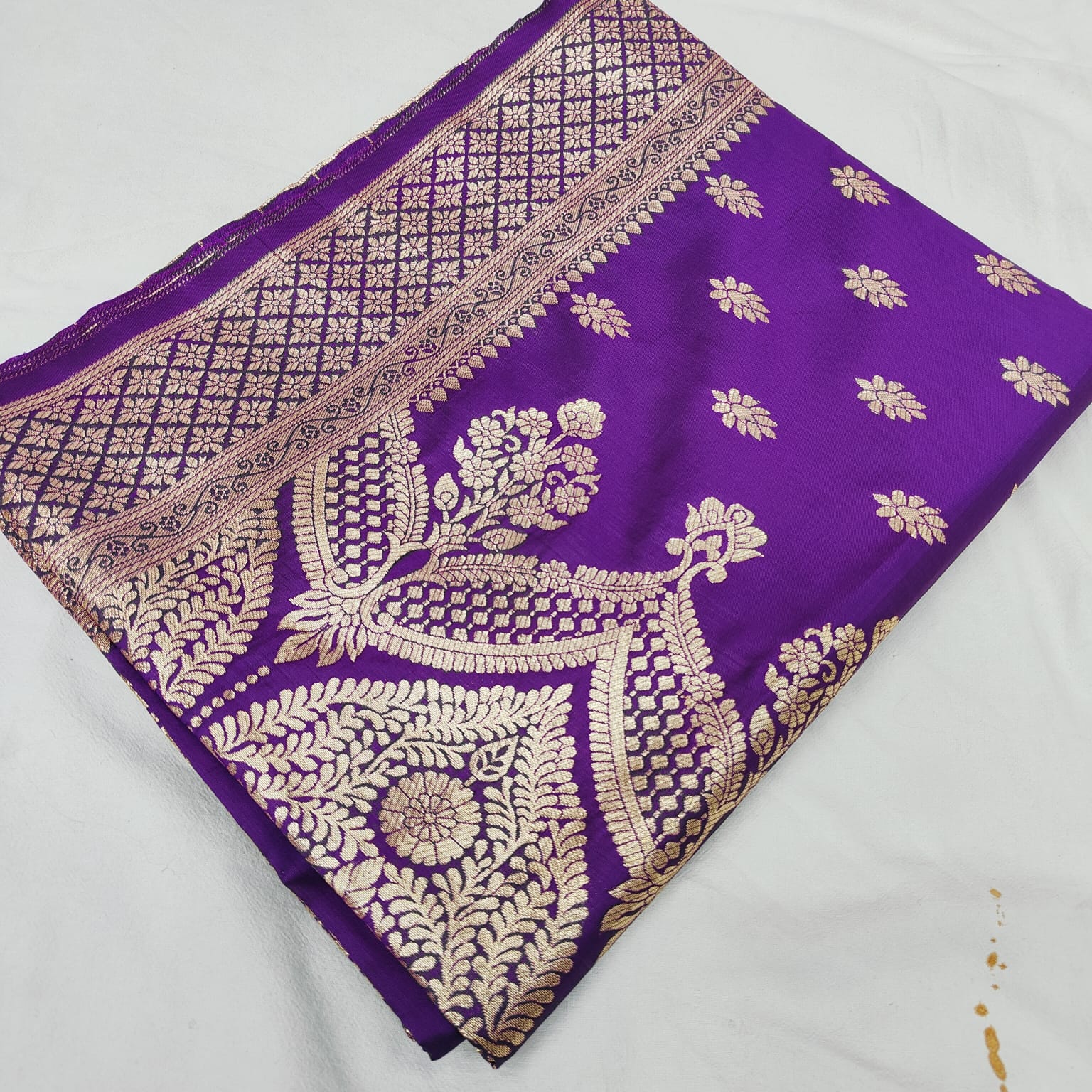 gold zari work silk saree