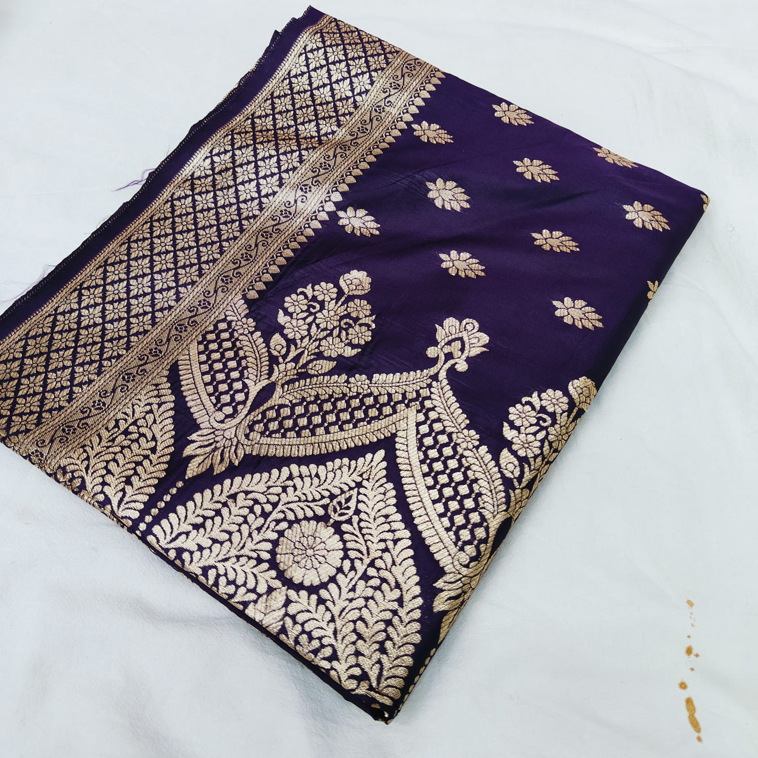 gold zari work silk saree