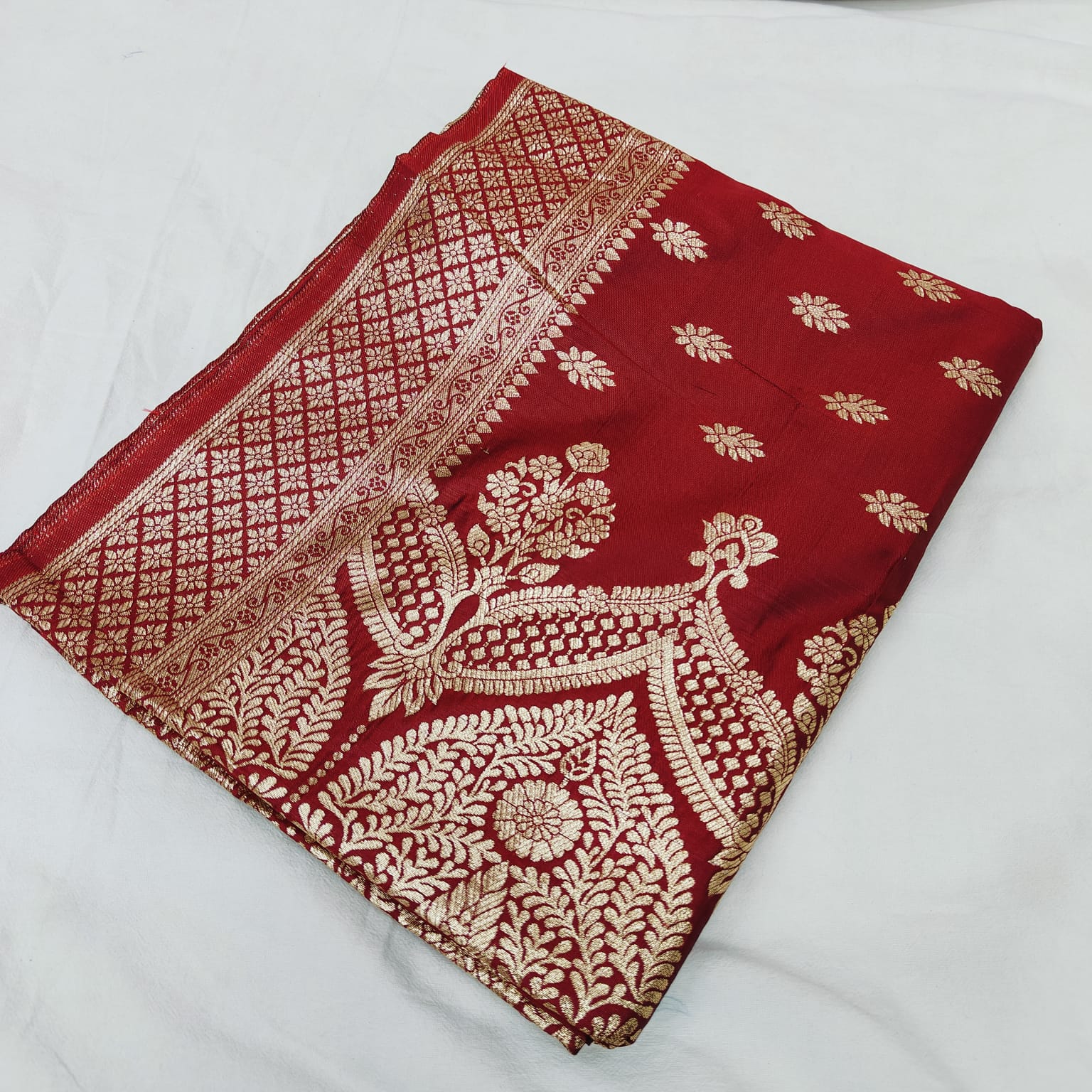 gold zari work silk saree