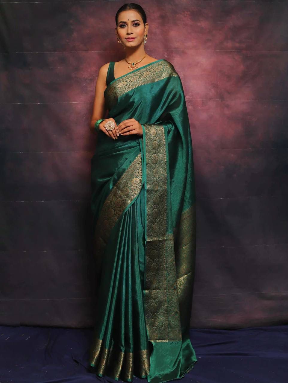 soft silk jacuard saree
