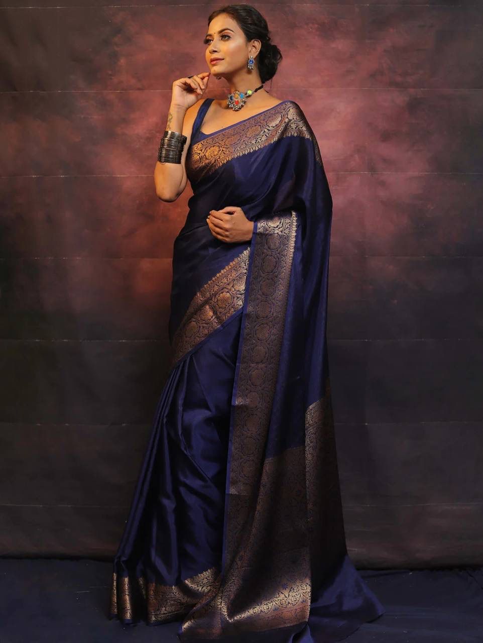 soft silk jacuard saree