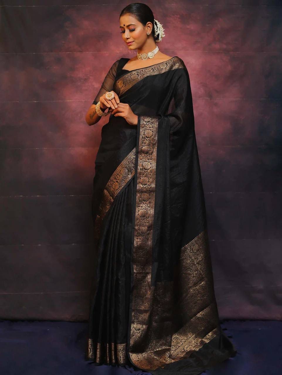 soft silk jacuard saree